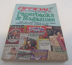 OFFICIAL 1983 PRICE GUIDE TO PAPERBACKS & MAGAZINES