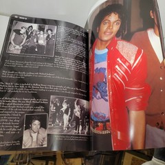 Thriller 25 The Book Michael Jackson 2008 Collectable 25th Anniversary Book