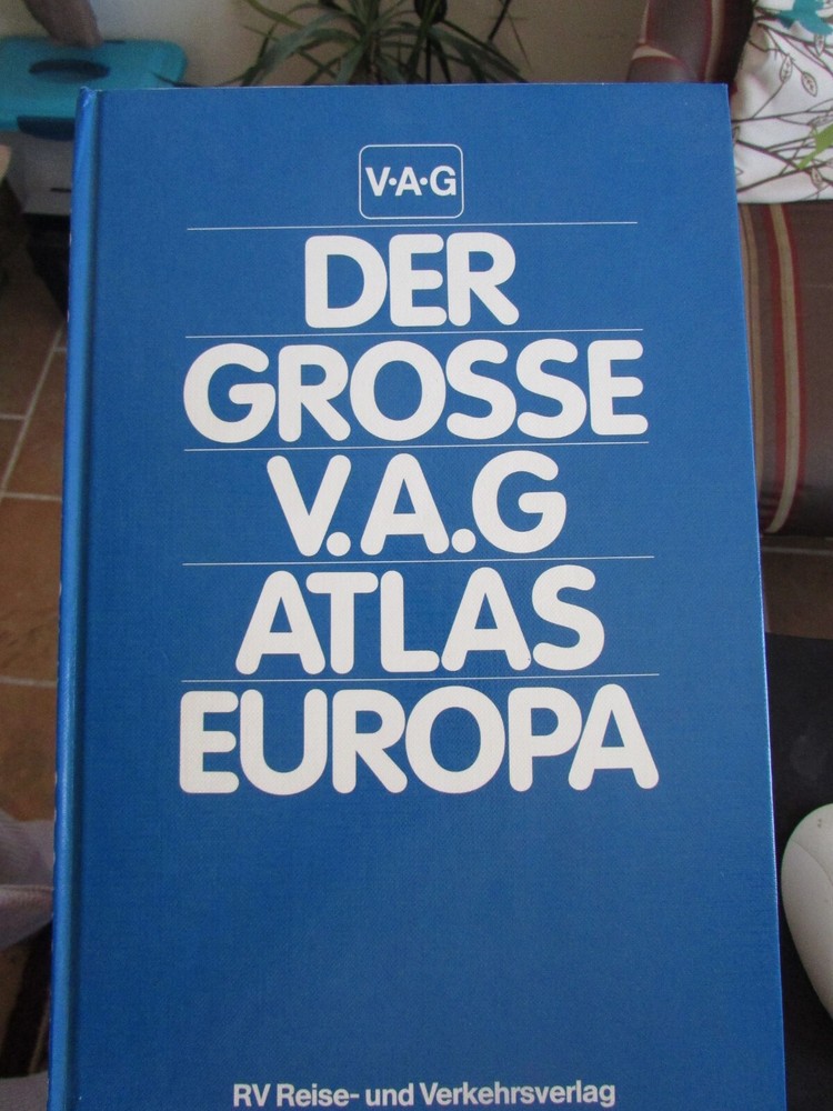 Der Grosse V.A.G. Atlas Europa (HC) Like New