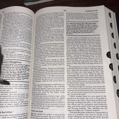 The New Student Bible Expanded and Updated New International Version Hardcover