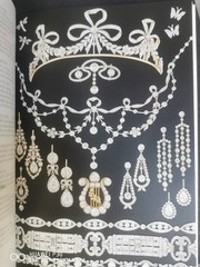 Bentley & Skinner Rare collection Fine Gold Jewels 2018 in 24 Pages & 404 items