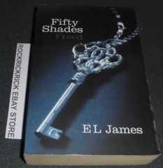 FIFTY SHADES FREED BOOK BY EL JAMES 578 PAGES