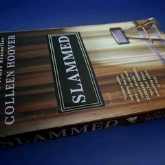First Editon of „Slammed” And Signed By Author Colleen Hoover