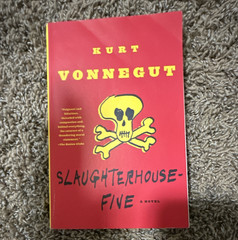 Kurt Vonnegut Slaughterhouse-Five: A Novel Trade Paperback 1999