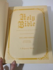 Vintage Holy Bible King James Version „Our Family Bible” 1971 White & Gold 11.5”