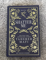 Shatter Me Hardcover Waterstones Special Edition 1st Book In Series