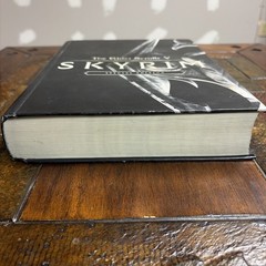The Elder Scrolls V: Skyrim Special Edition Hardcover Strategy Guide