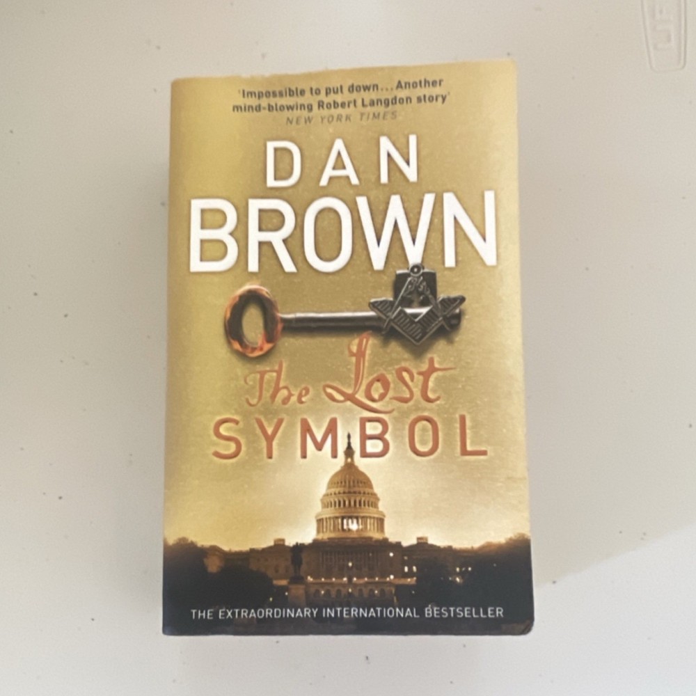 The Lost Symbol by Dan Brown, Paperback, Fiction, Thriller, Robert Langdon Ser.