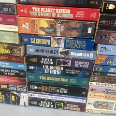 HUGE 122 BOOK LOT Vintage/Modern Mix Sci-Fi Fantasy Paperback Science Fiction