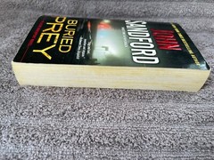 A Prey Novel Ser.: Buried Prey by John Sandford (2012, Trade Paperback)