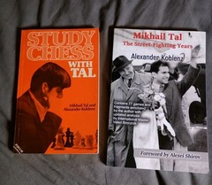 Chess Book Lot – 10 Books – Mikhail Tal, Kasparov, Bobby Fischer, Nimzowitsch