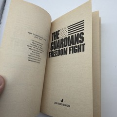 THE GUARDIANS-FREEDOM FIGHT #10 IN THE GRUARDIANS Richard Austin 1st Printing
