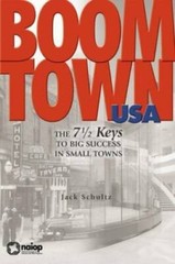 Boomtown USA: The 7-1/2 Keys to Big Success in Small Towns – Paperback – GOOD