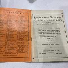 EVERYBODY’S FAVORITE COMMUNITY SONGS Song Book 1935 AMSCO Music Publishing