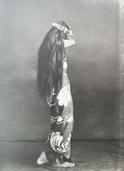 TAHITIAN BEAUTIES 1904-1921 : LUCIEN GAUTHIER, PHOTOGRAPHER – Serge Kapou 1st Ed