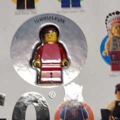 LEGO Minifigure Year by Year: A Visual History Book w/ 3 MiniFigures 2013