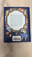 The Antiquarian Sticker Book: Over 1,000 Exquisite Victorian Stickers (The