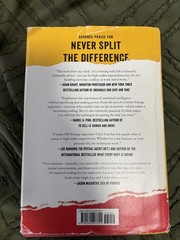 Never Split the Difference: – Hardcover, by Voss Chris; Raz – Very Good u