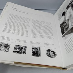 Moments: The Pulitzer Prize-Winning Photographs 2011 Tess Press HC by Hal Buell