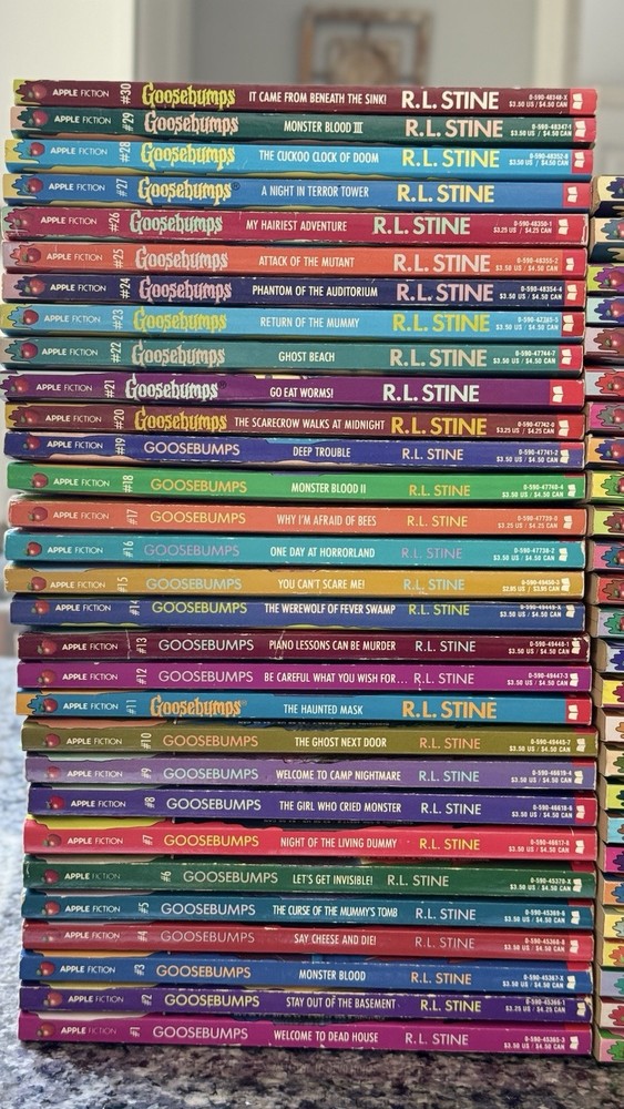 Lot Of 60 Goosebumps Children’s Books R L Stine Horror Thriller Scholastic 1-56