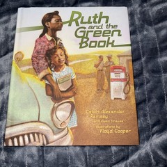 Ruth and the Green Book by Calvin Alexander Ramsey and Gwen Strauss (2010)