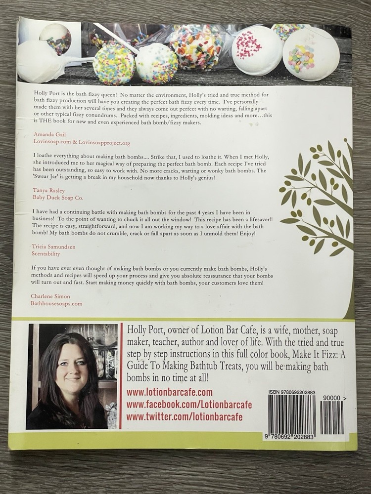 Make It Fizz : A Guide to Making Bathtub Treats by Holly Port