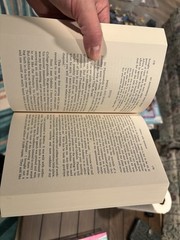 Autobiography : The Story of My Experiments with Truth by Mohandas K. Gandhi