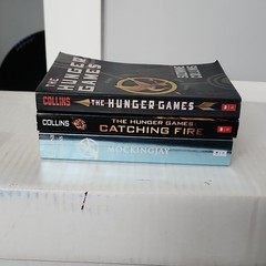 Suzanne Collins Hunger Games Trilogy Paperback: Hunger Games, Catching Fire