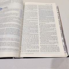 The Student Bible (New International Version) Zondervan, 1986