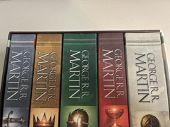 Game of Thrones: A Song of Ice and Fire 5 Book Box Set, by George R.R. Martin NM