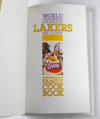 World Champion Los Angeles Lakers Are Cookin’ Family Cookbook 1985 HC 184 pages