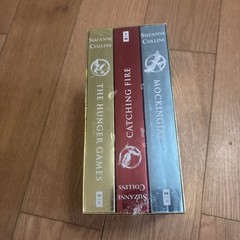 The Hunger Games Box Set Foil Edition Books Paperback Catching Fire New SEALED