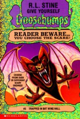 Trapped in Bat Wing Hall (Give Yourself Goosebumps #3) – Paperback – GOOD
