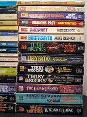 VTG Mixed Book Lot of 30 Fantasy Sci-fi: Brooks Hambly Del Rey ACE Books & MORE!