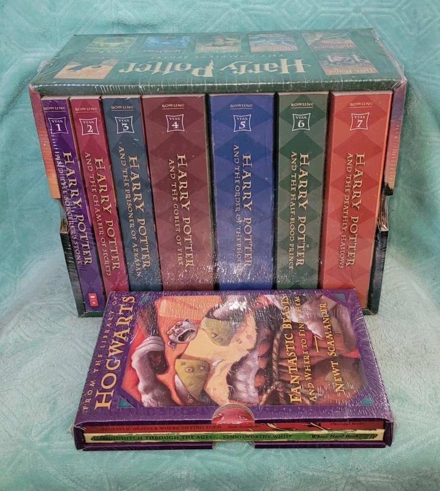 Harry Potter The COMPLETE SERIES JK Rowling Box Set Books & HOGWARTS NEW SEALED