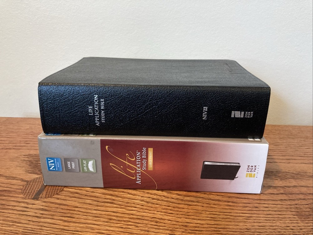 Large Print Zondervan NIV Life Application Study Bible | Black Bonded Leather