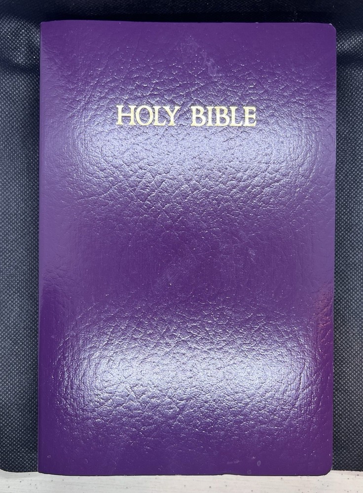 1982 Nelson Holy Bible New King James Version NKJV Black Leather Red Letter
