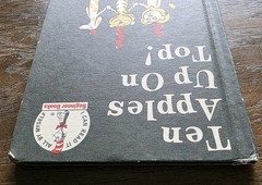 Dr. Seuss Ten Apples Up On Top! By Theo. LeSieg VINTAGE 1961 Book Club Edition
