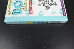Dork Diaries Skating Sensation #4 Rachel Renee Russell 2015 Illustrated ~VG
