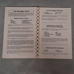 Sue’s Kitchen Cookbook Jonesboro Arkansas Restaurant 1989 Edition 76 Pages
