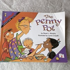 MathStart 5 Paperback Illustrated Math Books Set by Stuart J. Murphy (Betcha!)