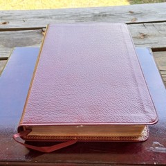 HOLY BIBLE ROYAL SOVEREIGN WORLD KJV BURGANDY GENUINE BONDED LEATHER RED LETTER