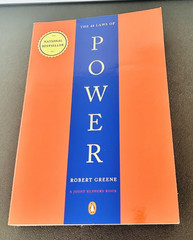 The 48 Laws of Power by Robert Greene Book Paperback 2000 Penguin