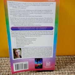 The Power of Auras: Tap Into Your Energy Field, Susan Shumsky (FC 71A/1 D67)