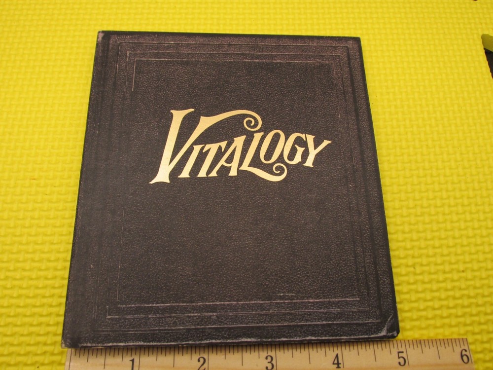 Vitalogy Book 1994, Sony Music Co. No CD Inside See Pics, Fast Tracked Shipping