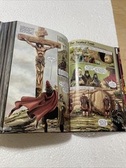 HC VeggieTales Bible by Zondervan & The Action Bible ( illust; Sergio Cariello)