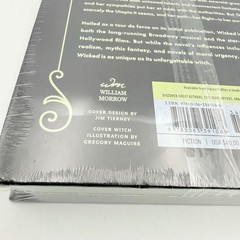 Wicked Gregory Maguire Collector’s Edition Hardcover Book Green Edges Sealed