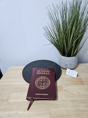 Vatican II Sunday Missal Millennium Edition Leatherette Catholic Prayer 2001