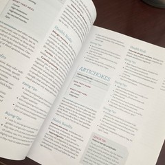 Reader’s Digest Foods That Harm, Foods That Heal Updated Illustrated Paperback