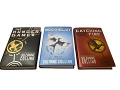 The Hunger Games Ser.: The Hunger Games Trilogy Boxed Set Set by Suzanne Collins
